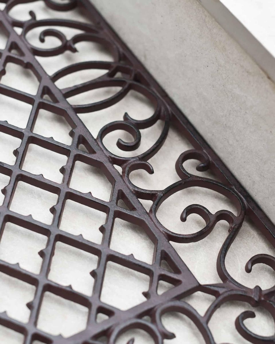 Close-Up of Ornate Pattern on Natural Cast Iron Ornate "Aureate" Rectangular Doormat