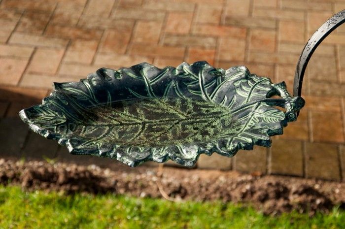 New Forest Leaf Design Bird Bath & Feeder