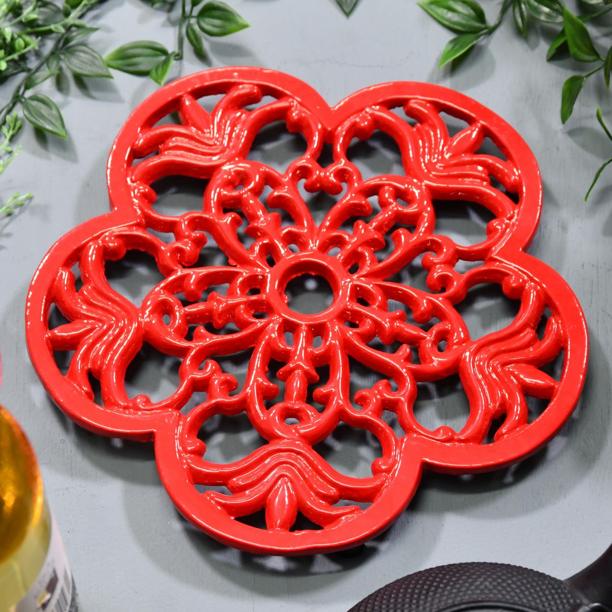 Robust Red Cast Iron Flower Petal Trivet Robust Red Cast Iron Flower Petal Trivet