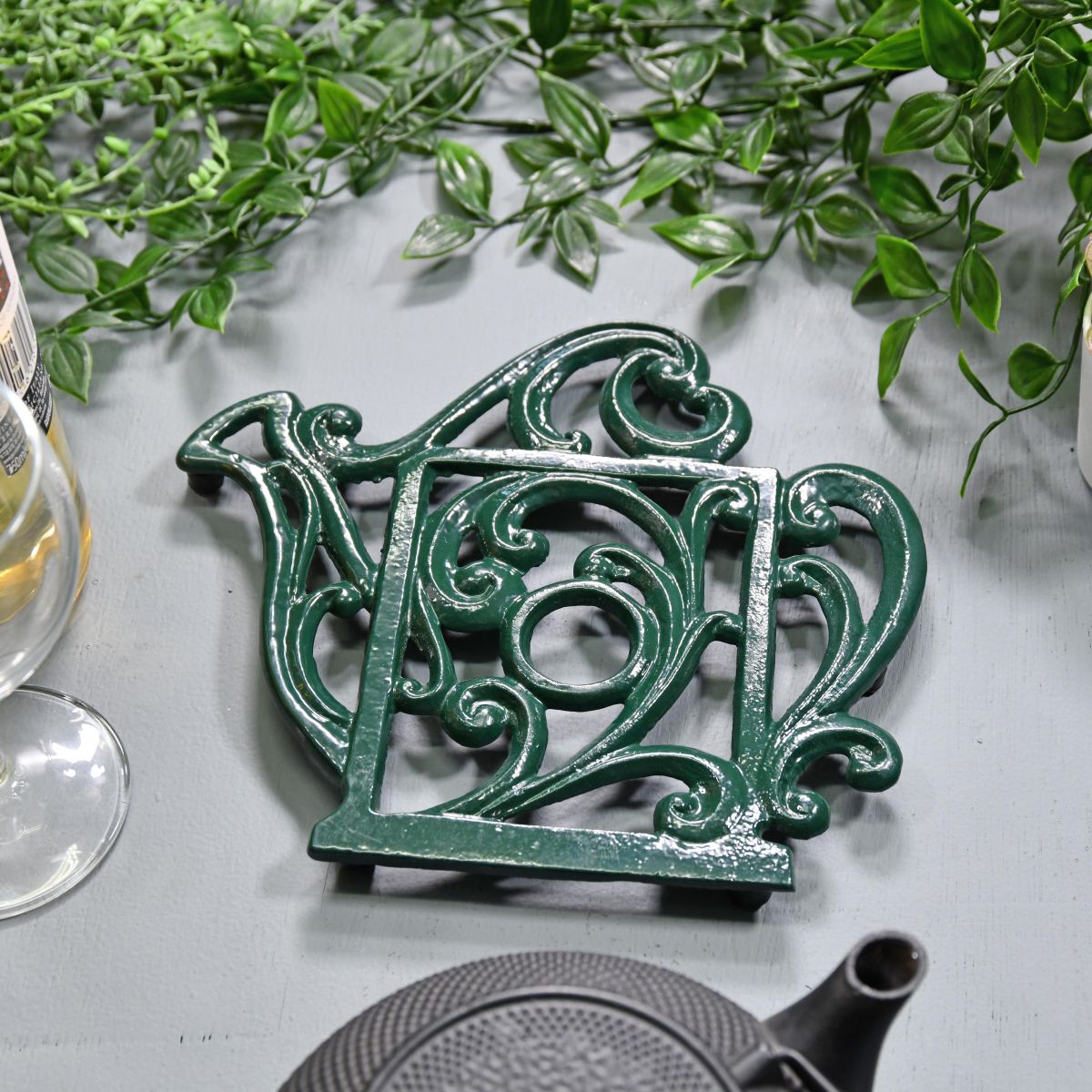 Green Cast Iron Kettle Trivet in Situ