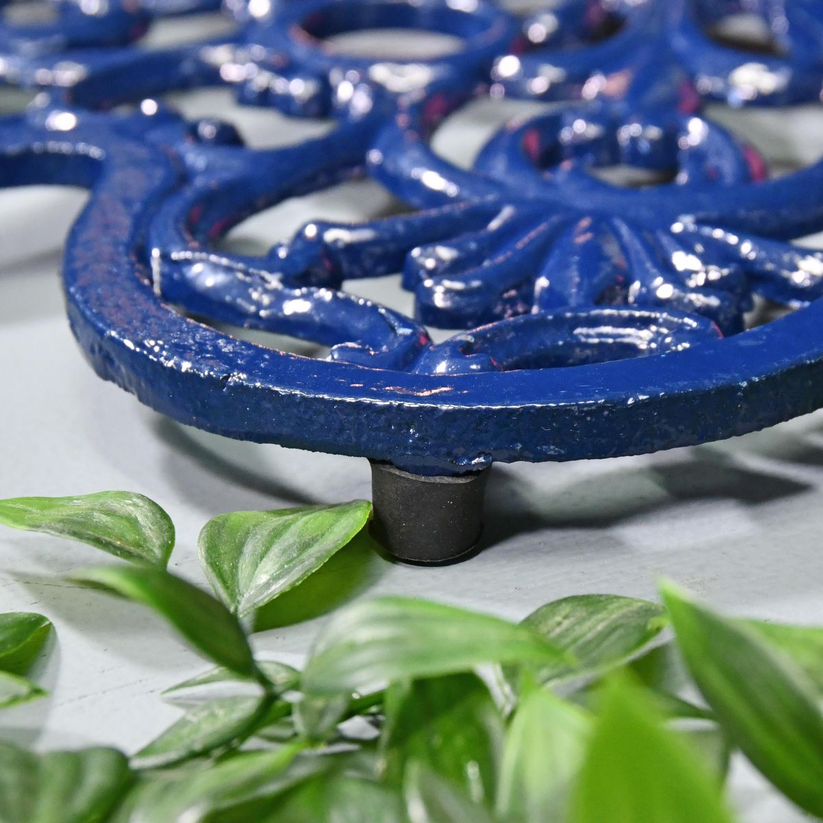 Blue Heavy Duty Heart Trivet Feet