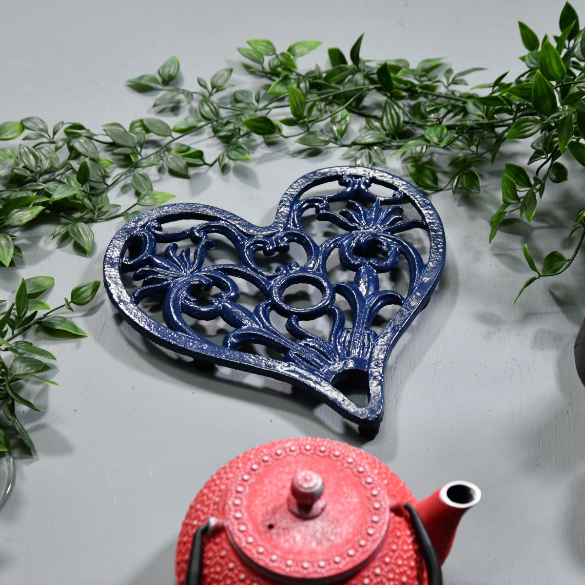 Blue Heavy Duty Heart Trivet in Situ with Teapot