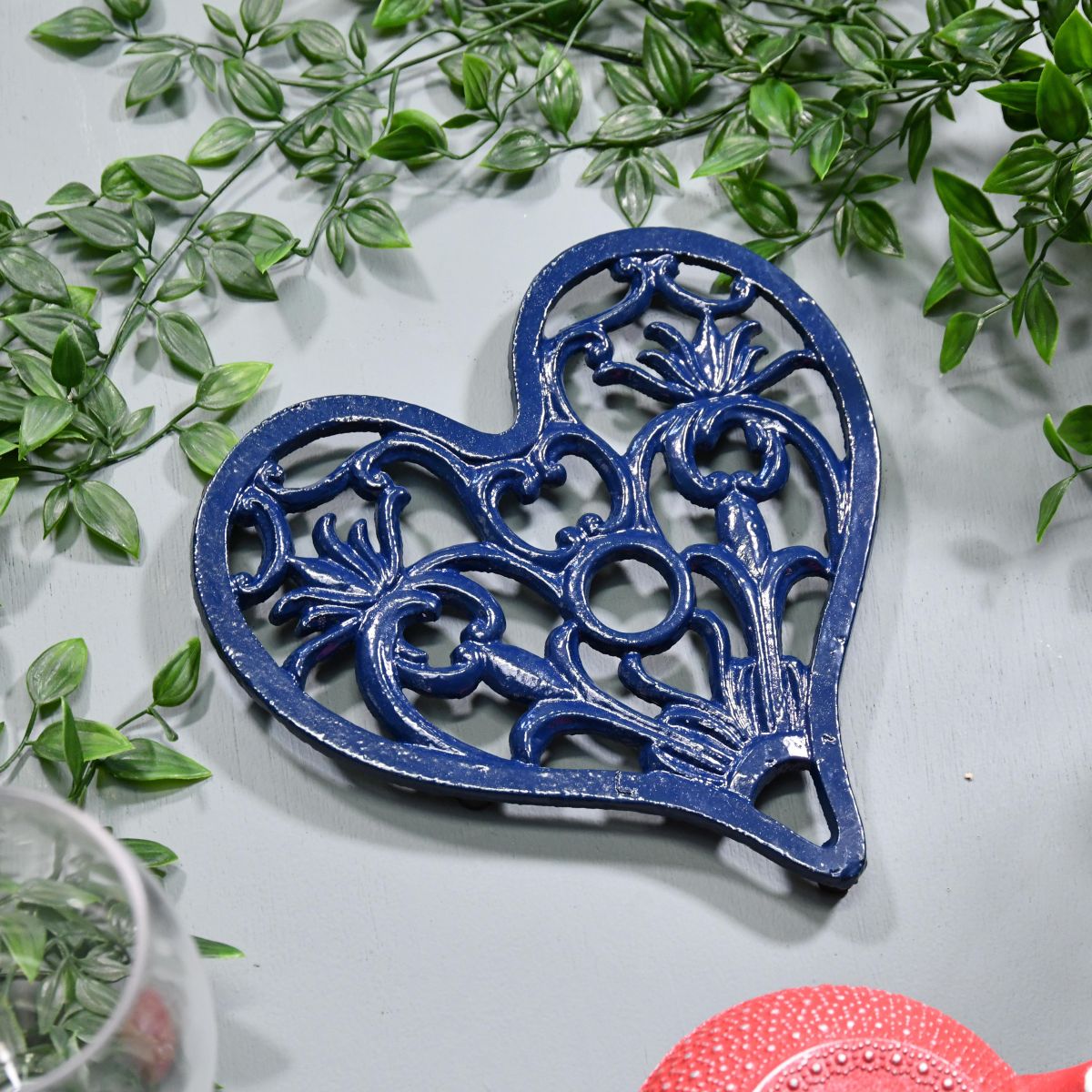 Blue Heavy Duty Heart Trivet in Situ Birdseye View