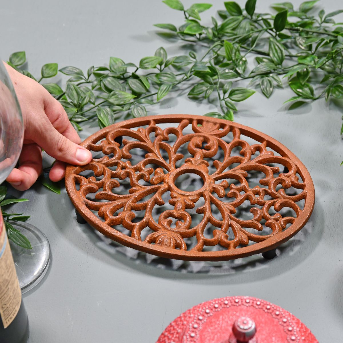 Rustic Cast Iron Oval Trivet to Scale