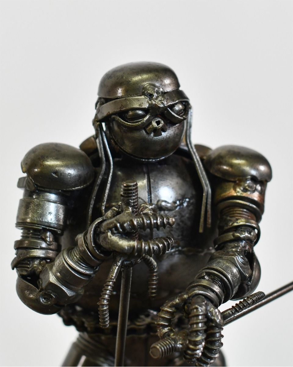 Scrap Metal "Lorenzo" Fighting Turtle Ornament 