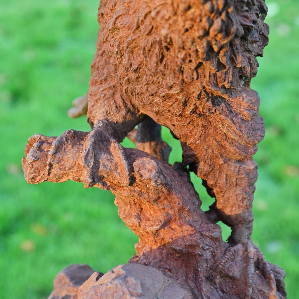 Close up of feet on Cast Iron Eagle Sculpture 