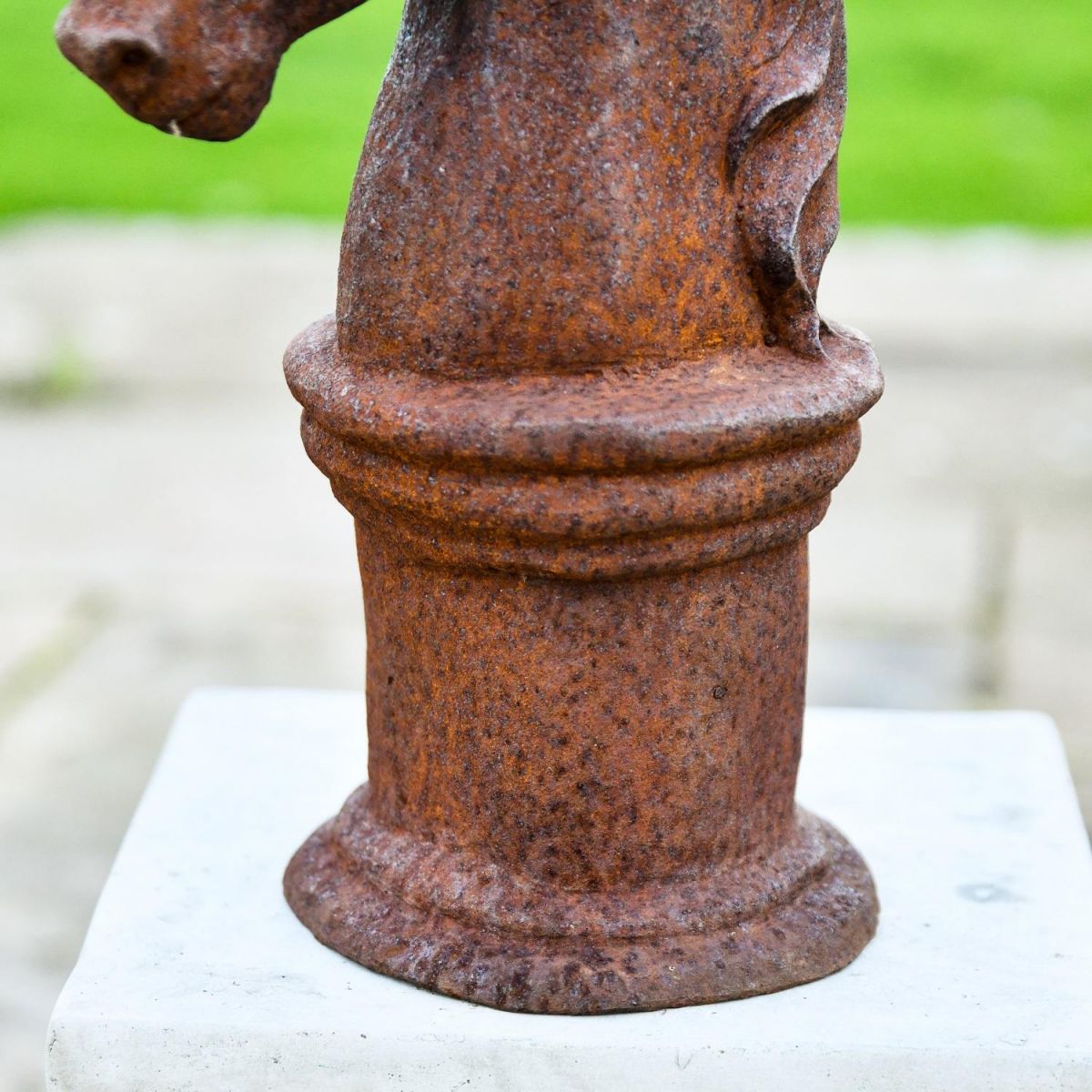 Close up of pedestal base  Close up of pedestal base