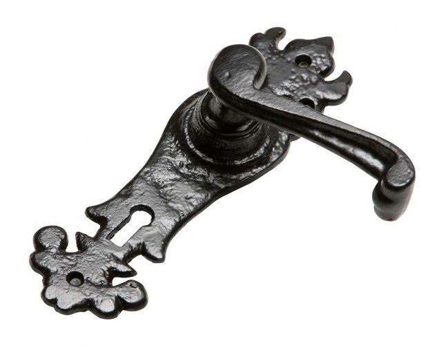 "Highforth Hill" Traditional Ornate Blacksmith Door Handles With Keyhole