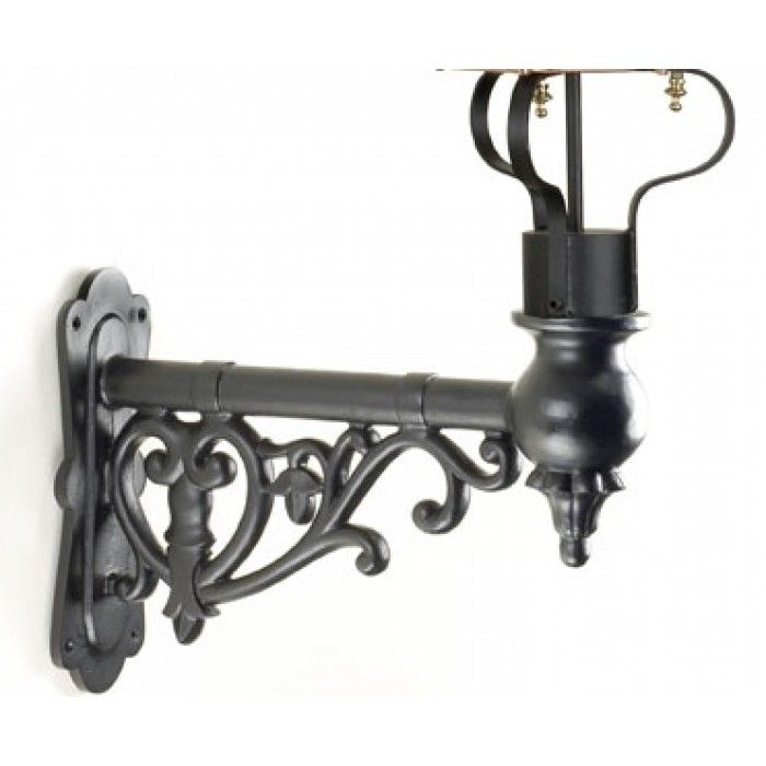 Close-up of the Ornate Scroll Design on the Wall Bracket