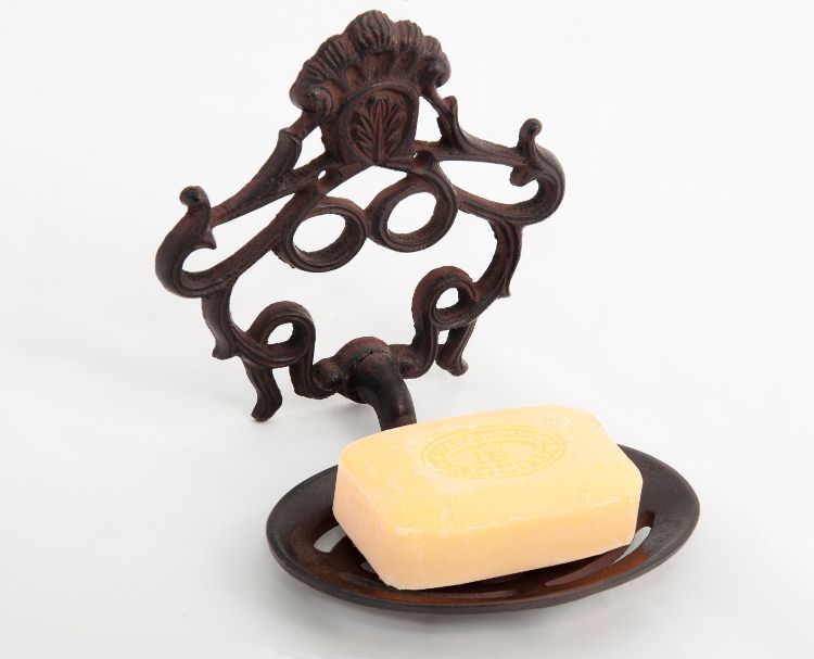 "Lady Darwina" soap dish