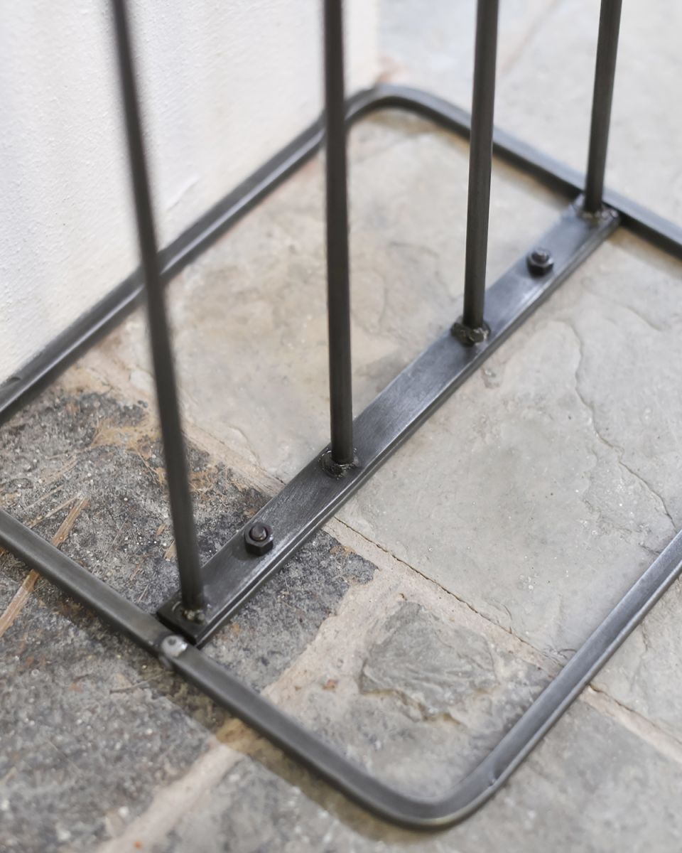 Close-up of the Steel Base Close-up of the Steel Base