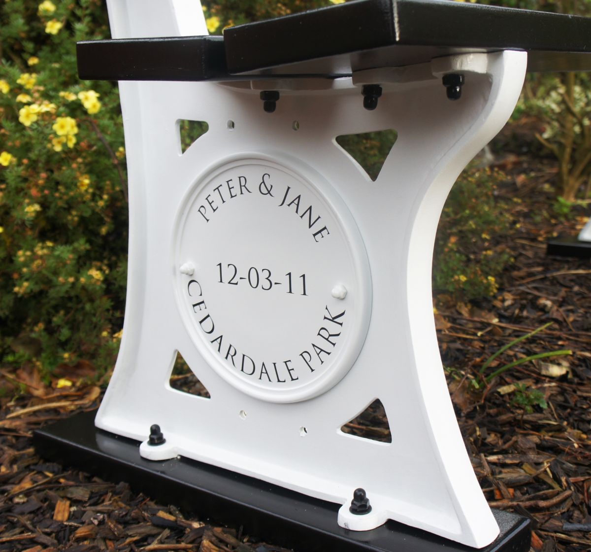 Close up of custom painted parklands Bench - Cream & Black Close up of custom painted parklands Bench - Cream & Black