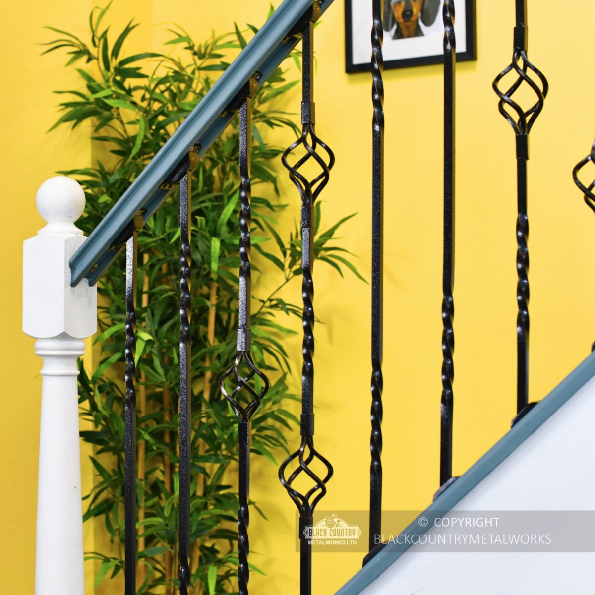 "Cavendish" Set of 4 Alternating Stair Spindles - Pattern 11