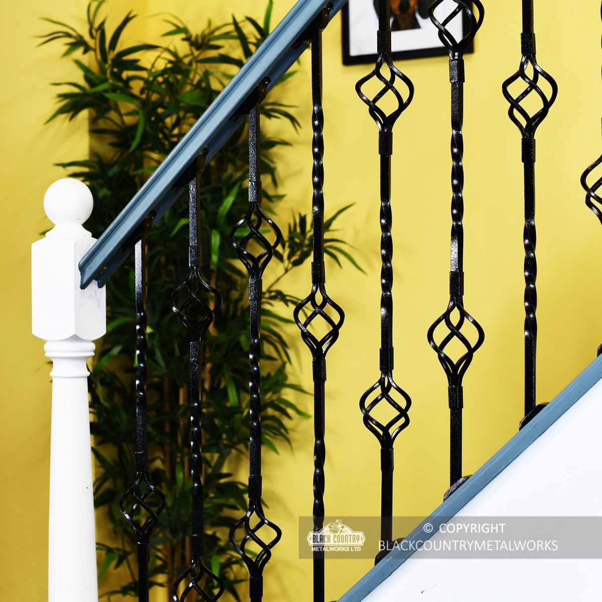 "Cavendish" Set of 3 Alternating Stair Spindles - Pattern 5