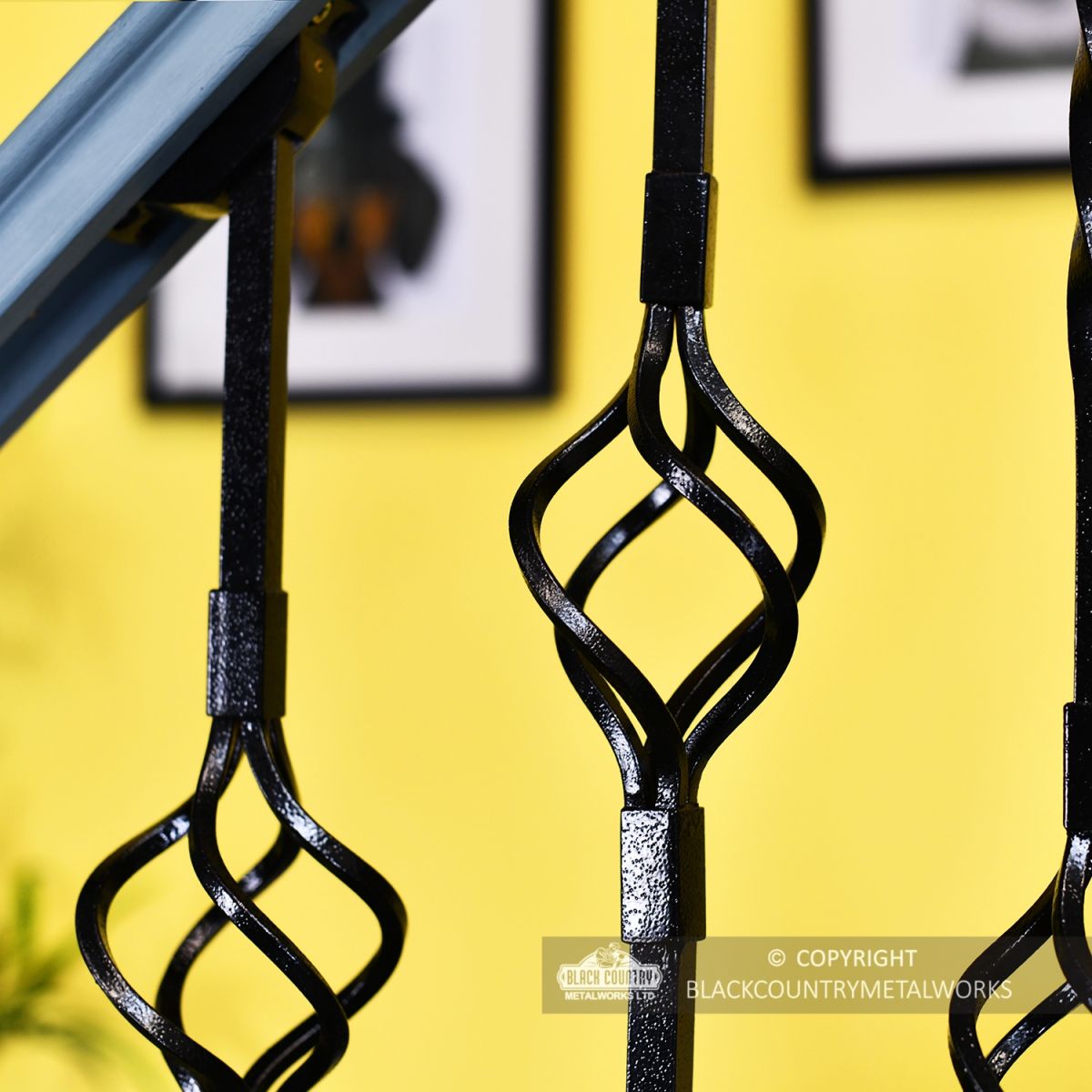 "Cavendish" Set of 3 Alternating Stair Spindles - Pattern 5