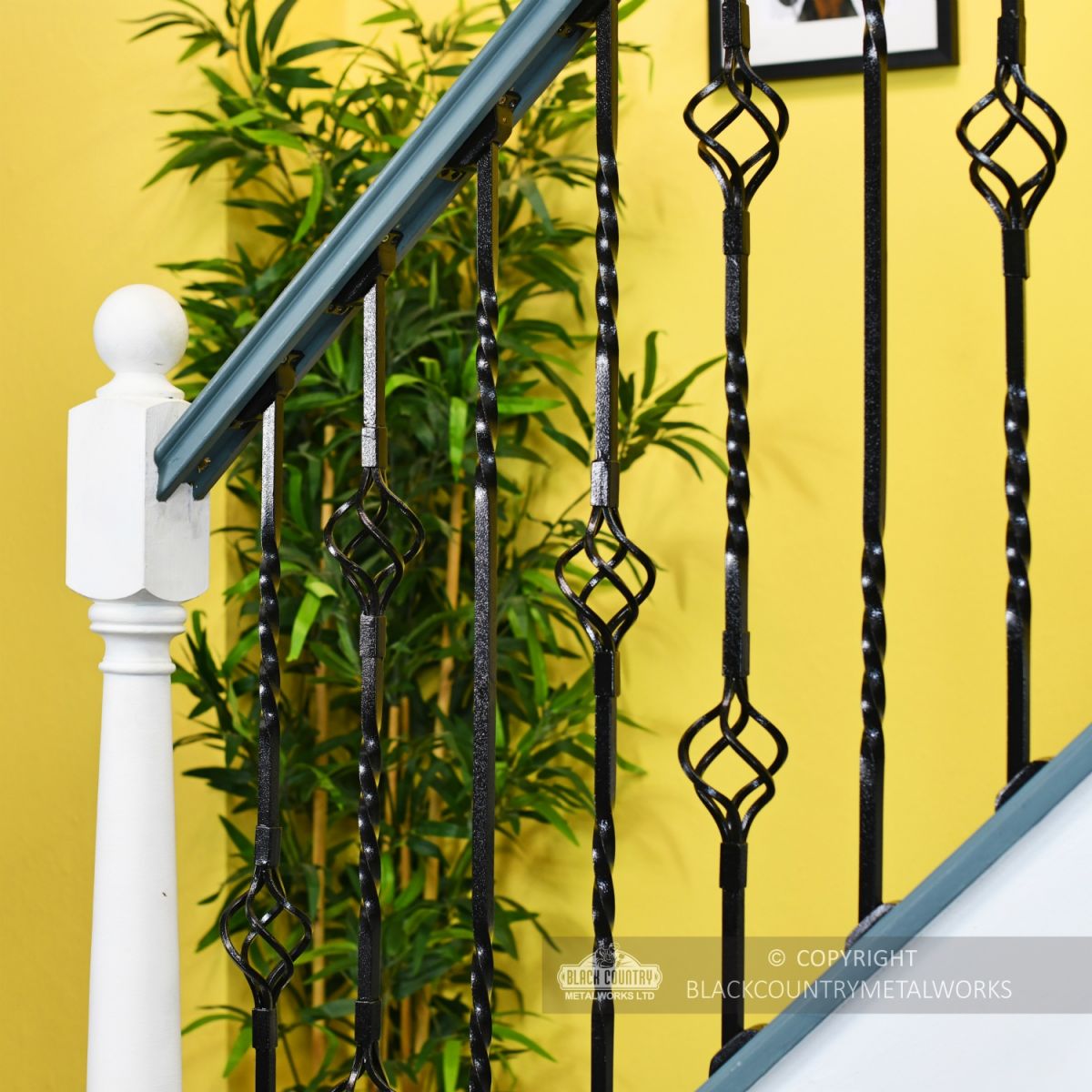 "Cavendish" Set of 3 Alternating Stair Spindles - Pattern 6