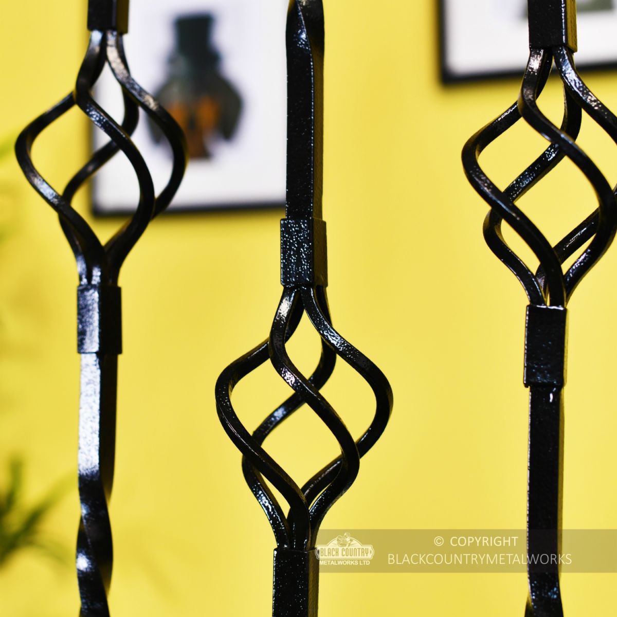 "Cavendish" Set of 3 Alternating Stair Spindles - Pattern 7