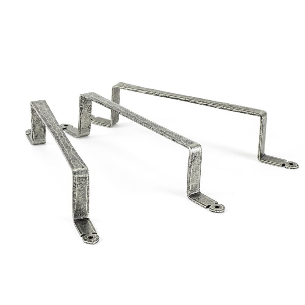 "Sesille" Oak & Antique Pewter 5 Lever Rim Lock and Knob Set bracketry