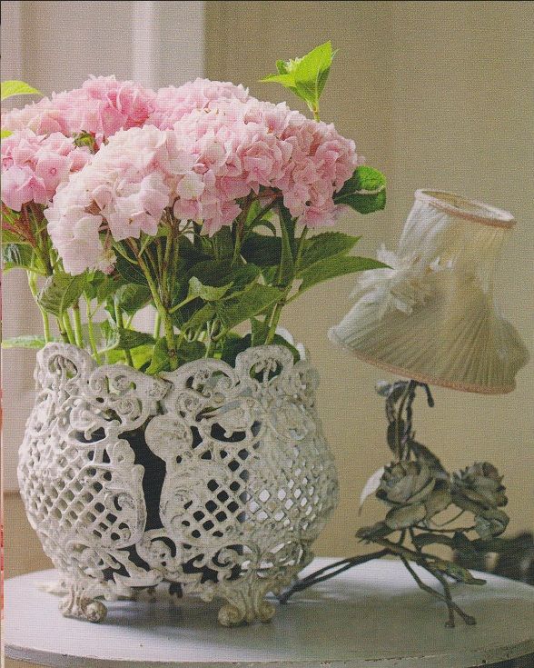 Liliana Large Vintage Cream Flower Planter Liliana Large Vintage Cream Flower Planter