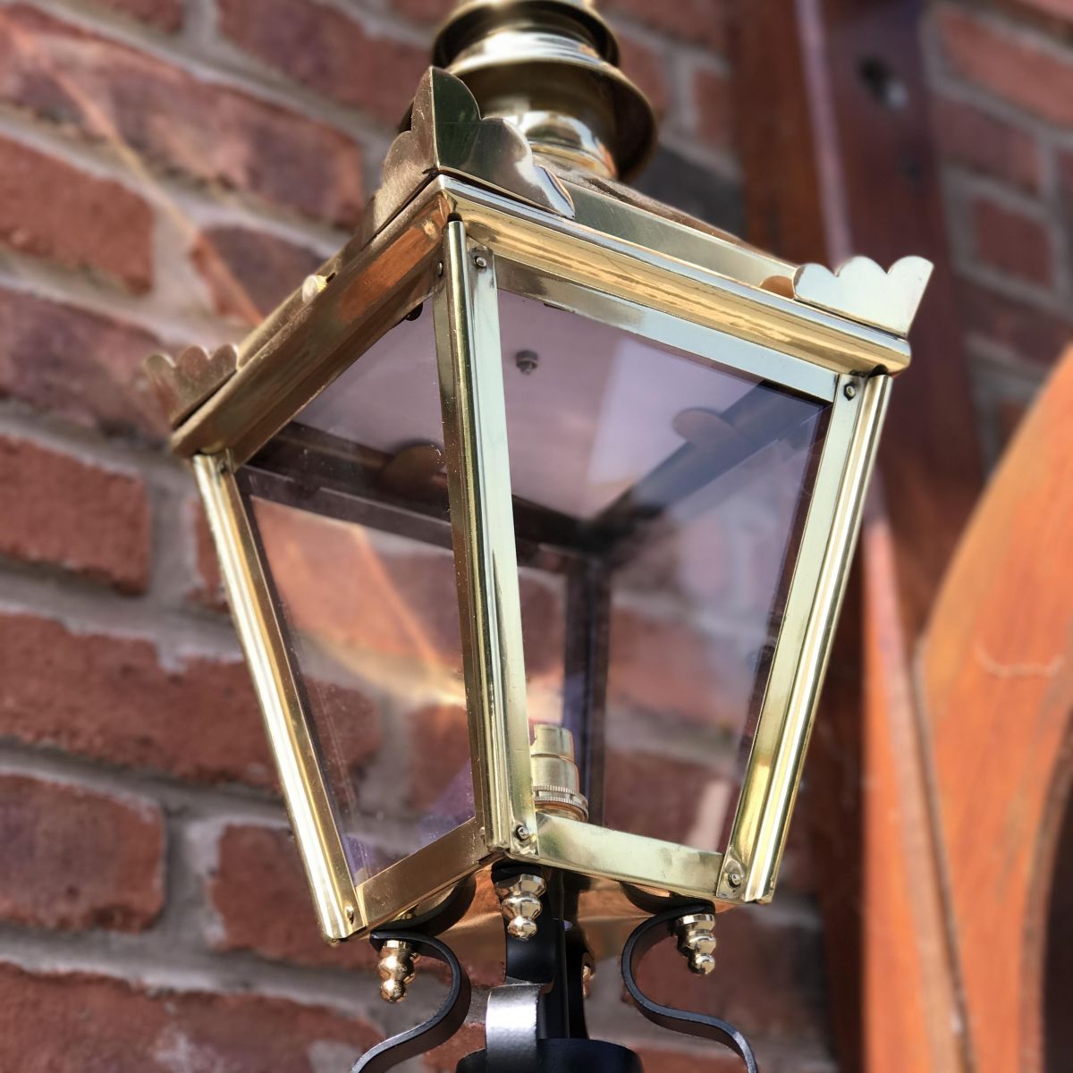 Close-up of the Polished Brass Finish on the Harrogate Wall Lantern 