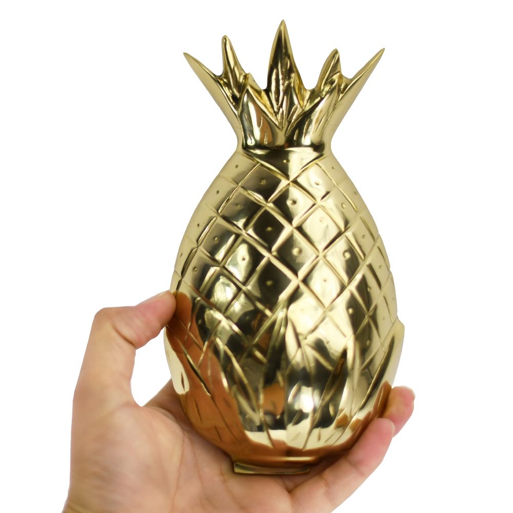 Pineapple door knocker to size