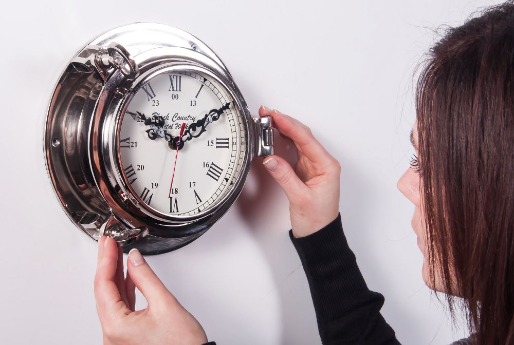 “Quartermaster ” Ships "Bulkhead" Clock “Quartermaster ” Ships "Bulkhead" Clock