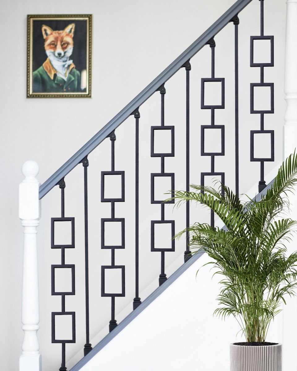 Rake Brackets On Art Deco Spindles In Situ 