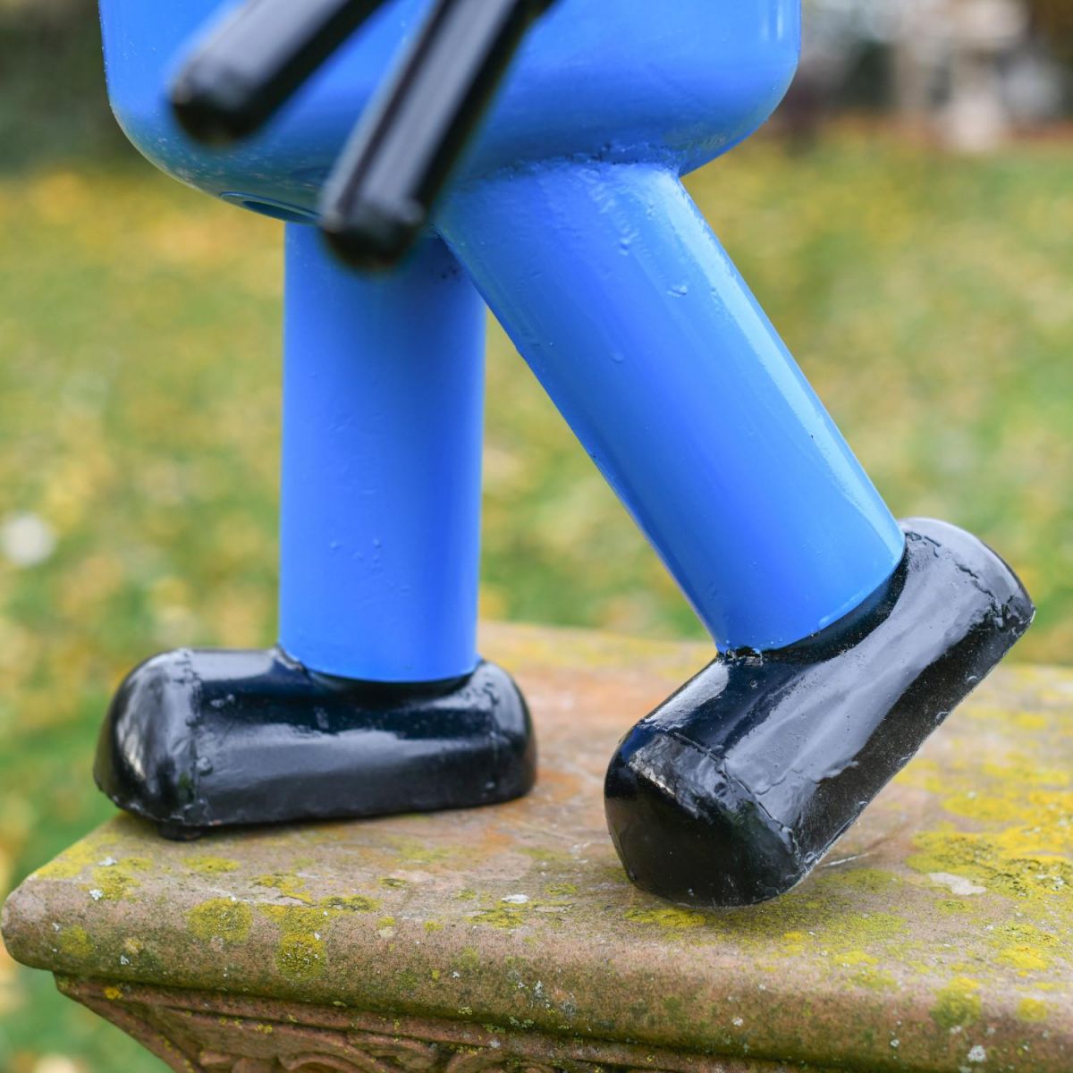 Close-Up of Freestanding Legs Close-Up of Freestanding Legs