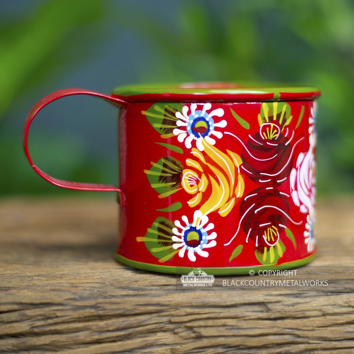 Buckby Narrowboat Style Hand Painted Mug Finished in Red Buckby Narrowboat Style Hand Painted Mug Finished in Red
