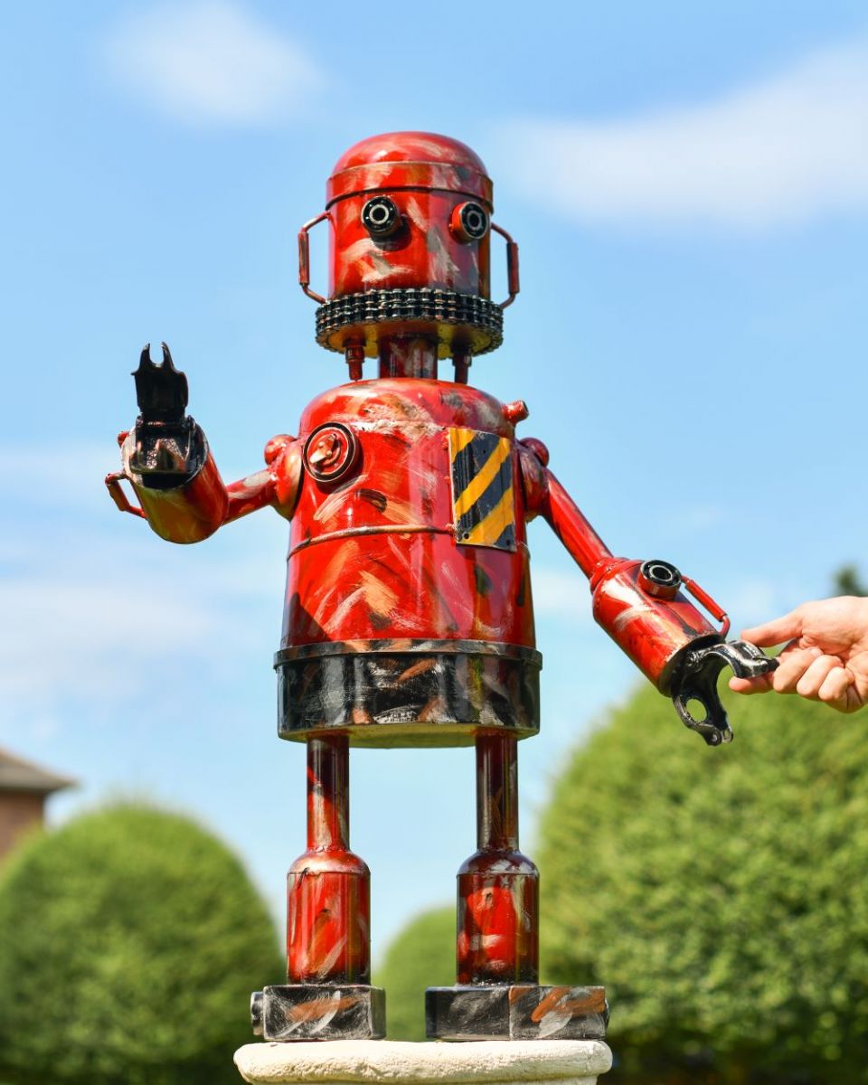 Scale image of Red Robot Sculpture Scale image of Red Robot Sculpture