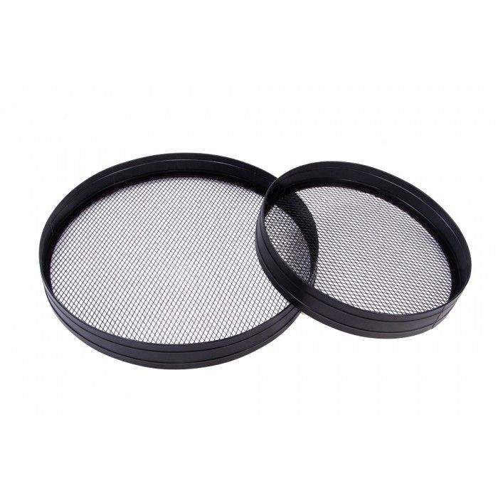 "Cloverly Patch" Galvanised Steel Heavy Duty Deluxe Garden Riddle in Black "Cloverly Patch" Galvanised Steel Heavy Duty Deluxe Garden Riddle in Black