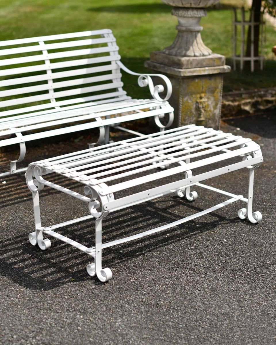 Robust Cream “Chatham" Park Table in Situ Robust Cream “Chatham" Park Table in Situ