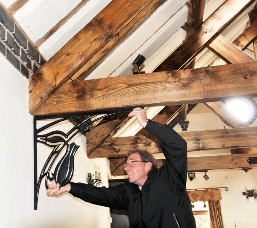 Black Tulip Art Nouveau Bracket 75 x 61cm Black Tulip Art Nouveau Bracket 75 x 61cm