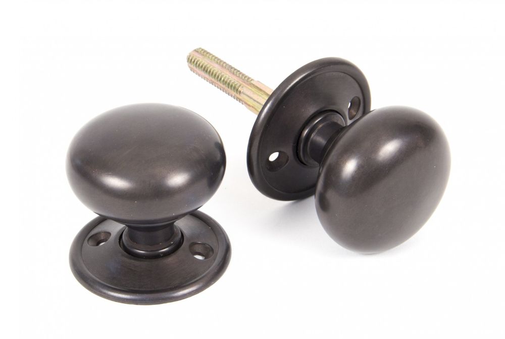 Round Bronze Door Knob Set