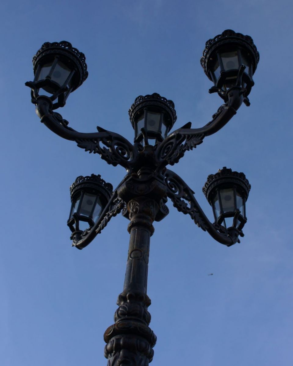 Royal Colonial Opulence Lamp Post from Below