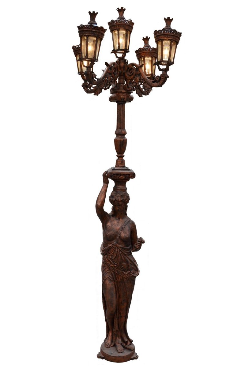 Royal Colonial Opulence Lady Lamp Post