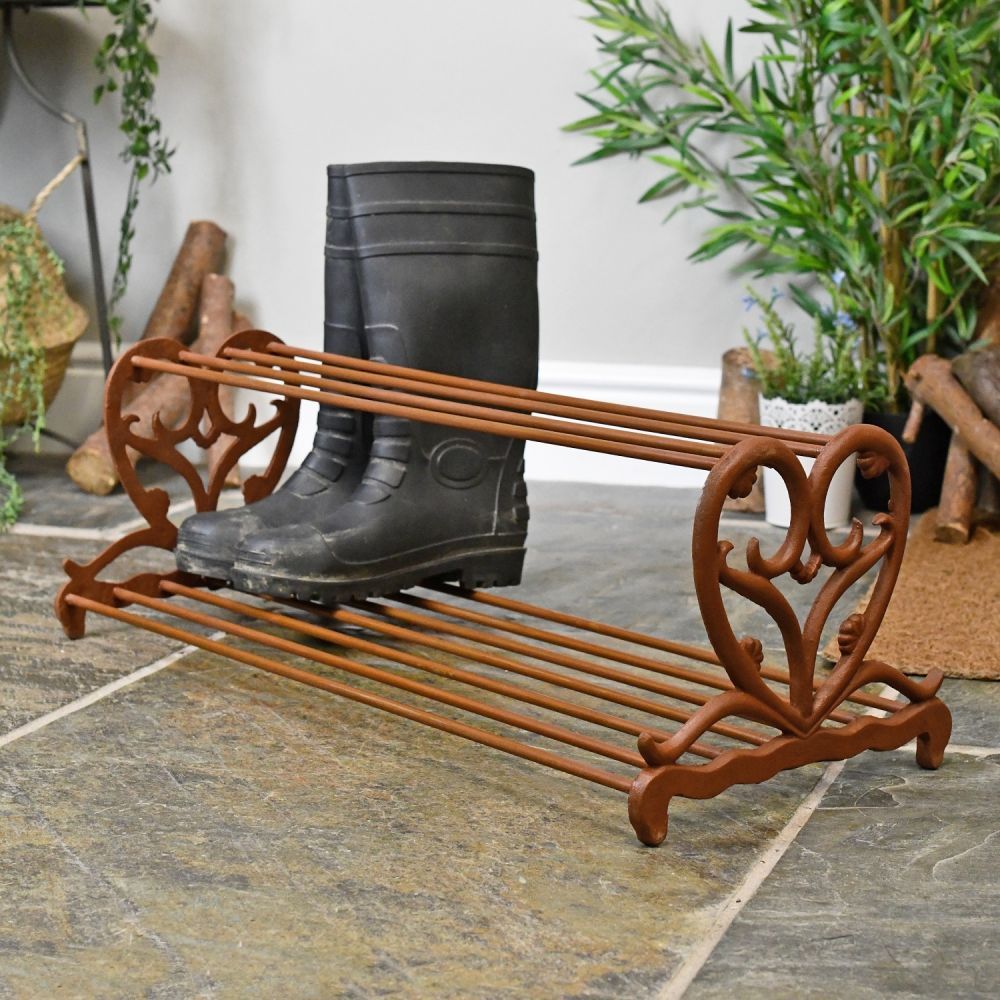 Rustic “Loredana” Heart Shoe Stand