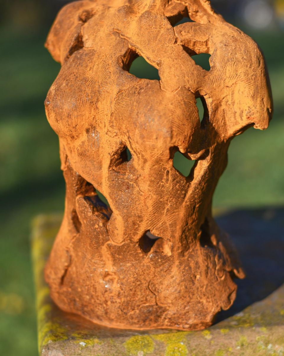 Close-Up of Torso and Freestanding Base