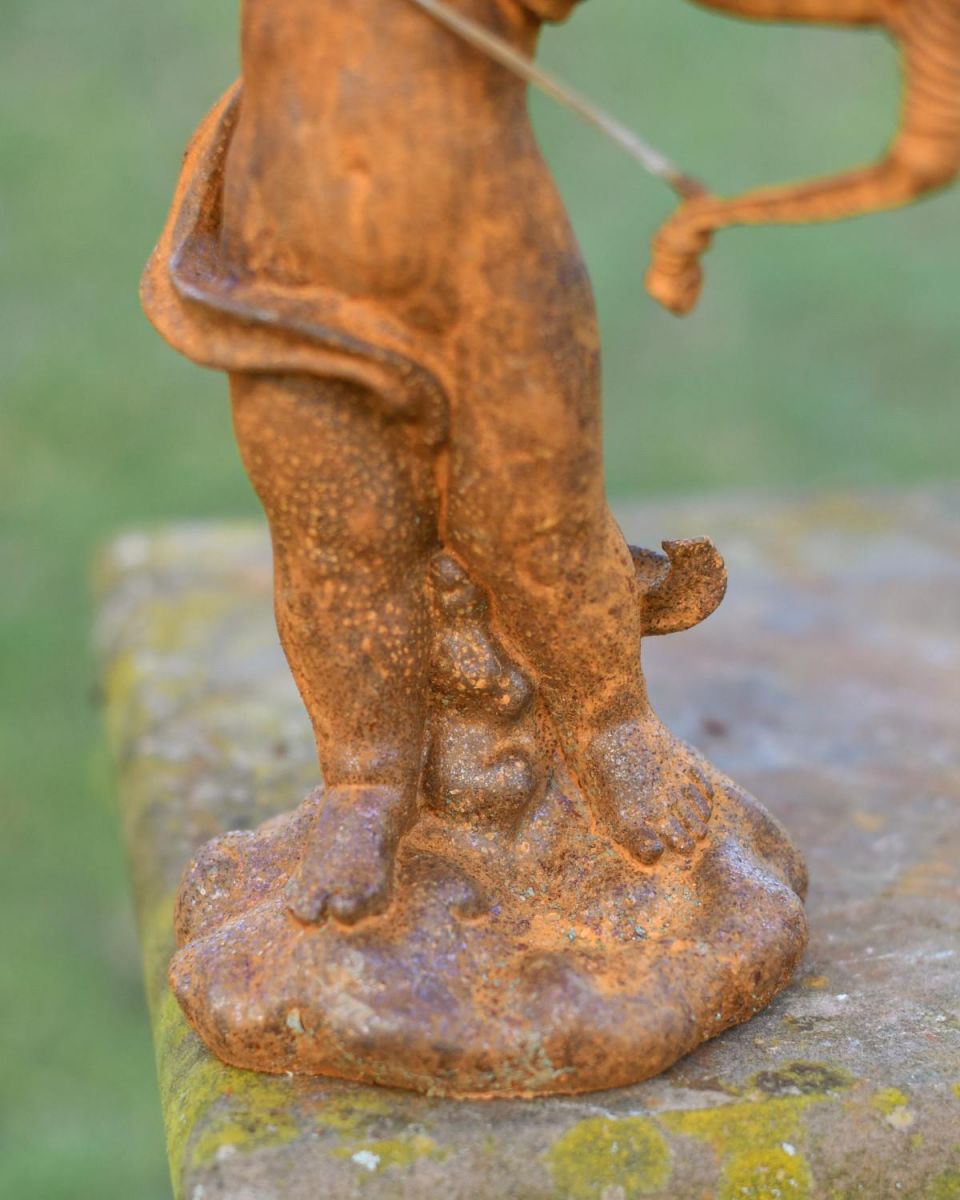 Close-Up of Circular Freestanding Base