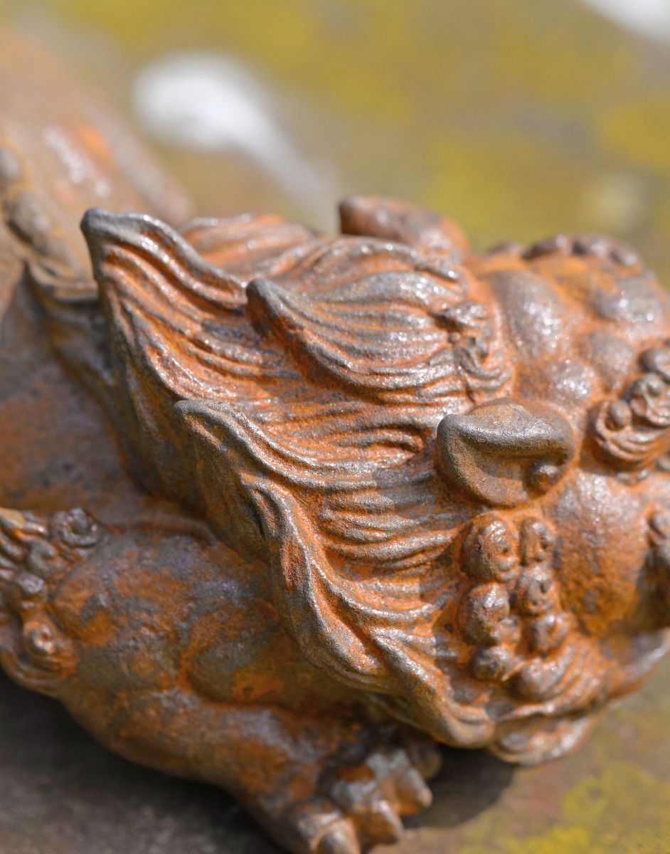 Rustic Cast Iron Pixiu Close Up  Rustic Cast Iron Pixiu Close Up