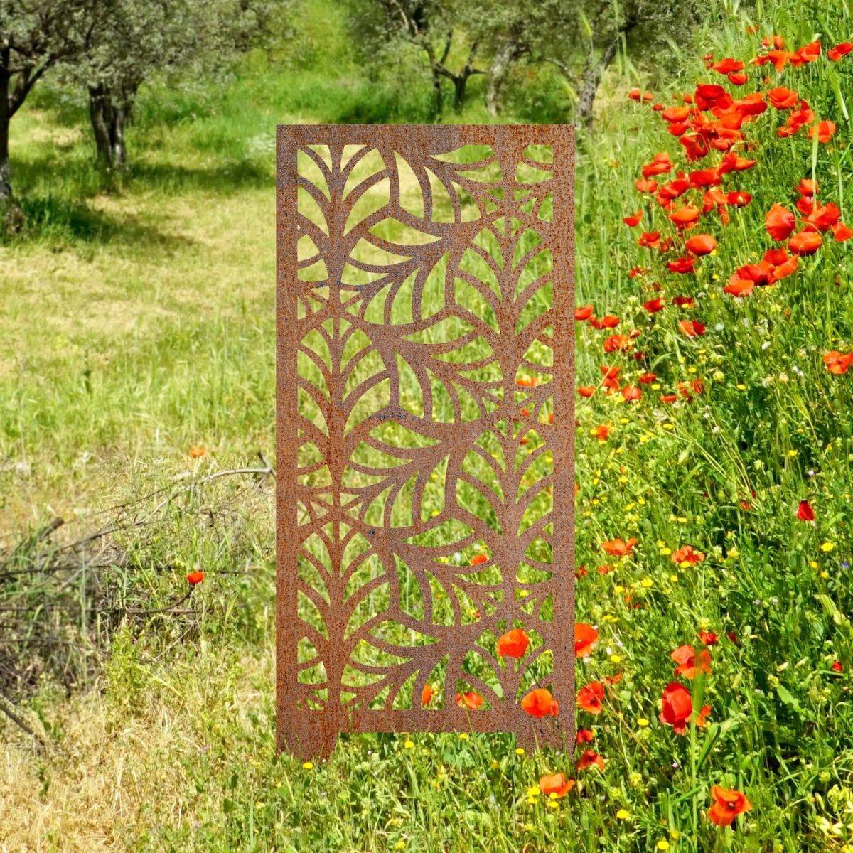 Rustic Abstract Leaf Pattern Garden Screen