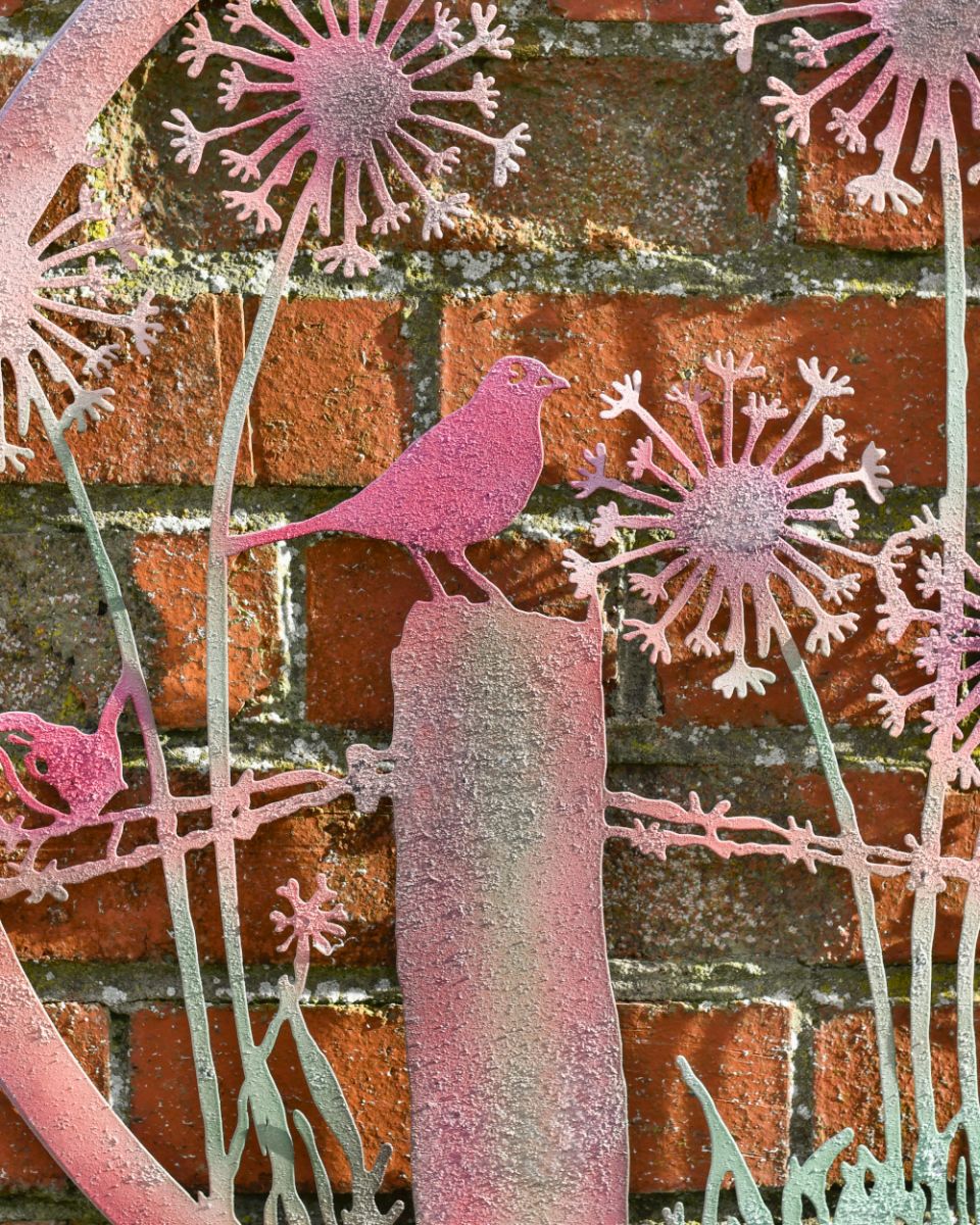 Rustic details on birds and dandellions Rustic details on birds and dandellions