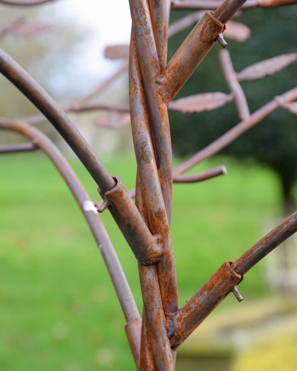 170cm Rustic Metal Tree Sculpture Garden Ornament with Leaves Close up of Tree Trunk