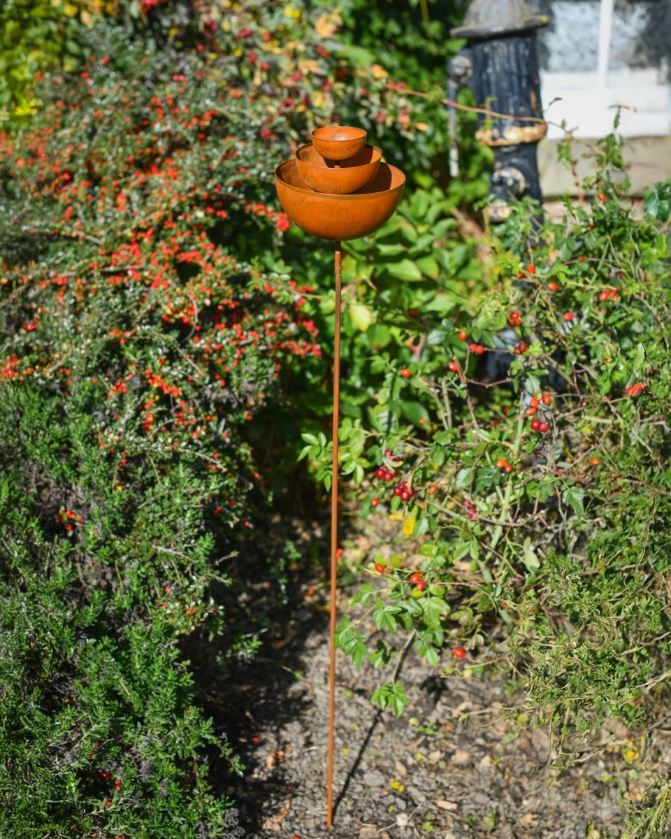In situ photo of Rustic Rain Catcher Fountain