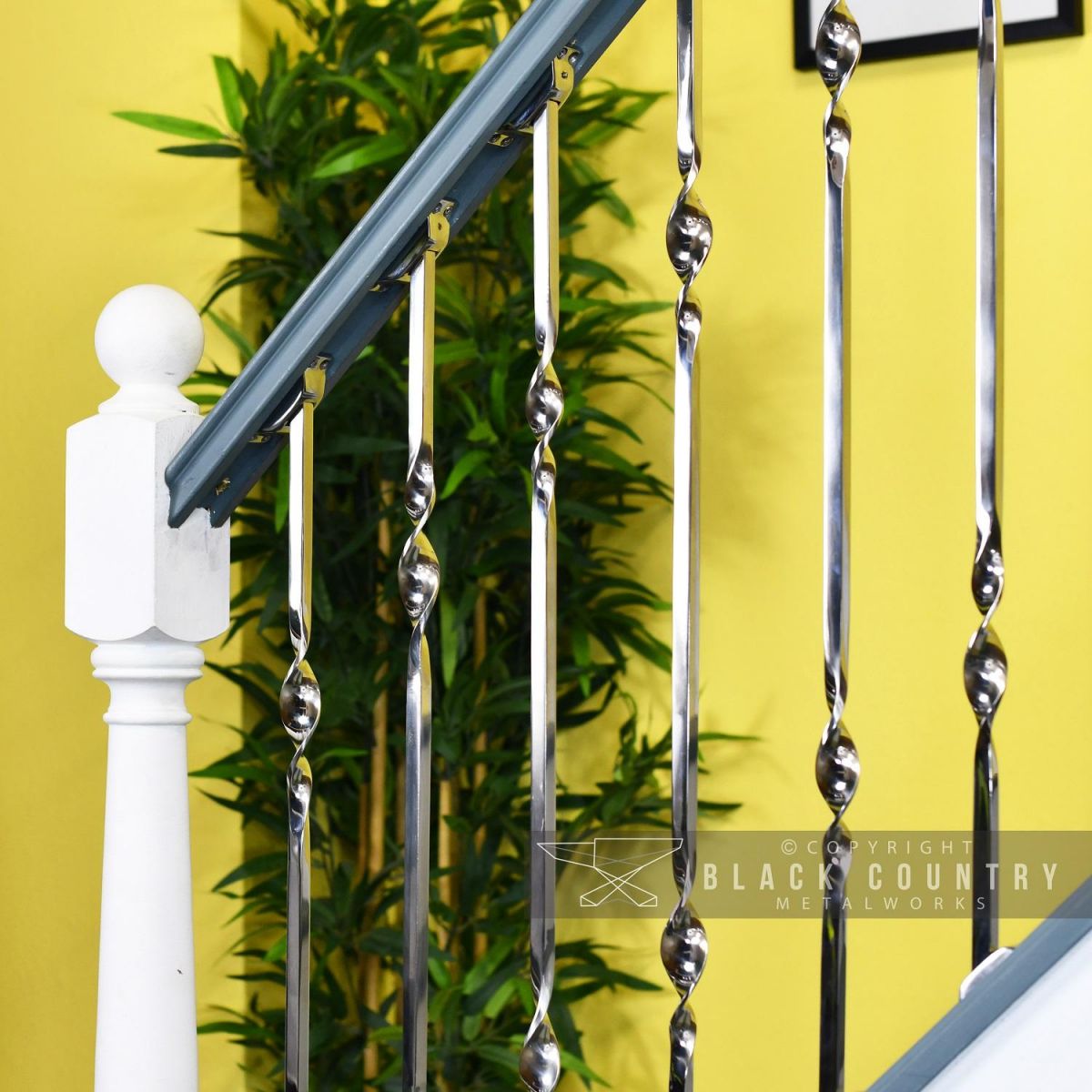 Alessi Double Bold Twist Stainless Steel Stair Spindle Alessi Double Bold Twist Stainless Steel Stair Spindle