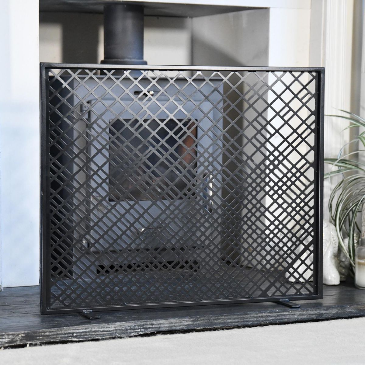 Contemporary "Winterbourne" Fire Guard