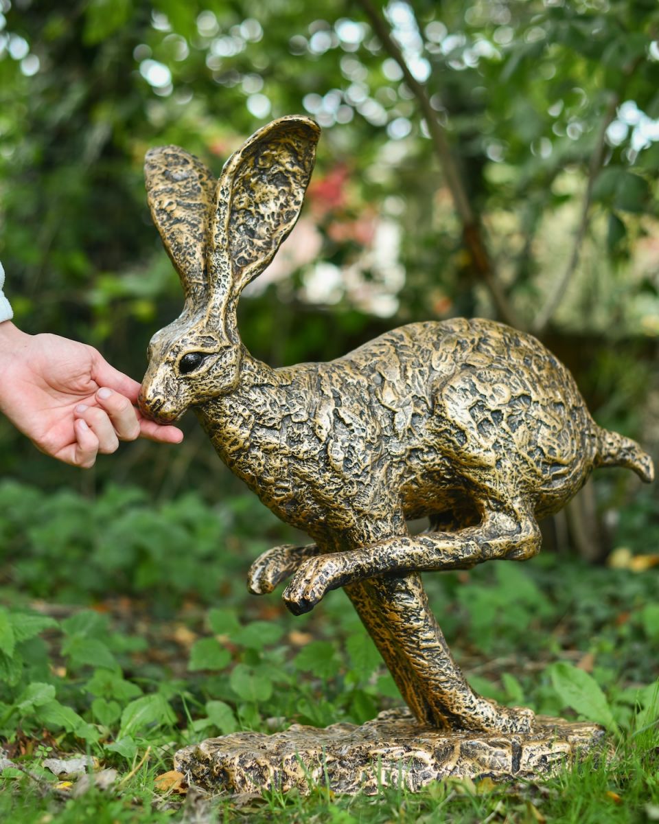 Scale image of "Diggory" the Sprinting Hare Garden Sculpture