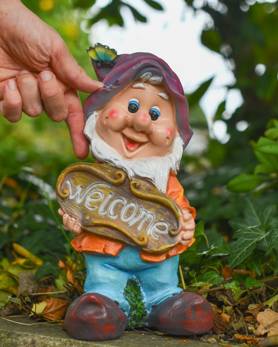 Scale image of garden gnome ornament