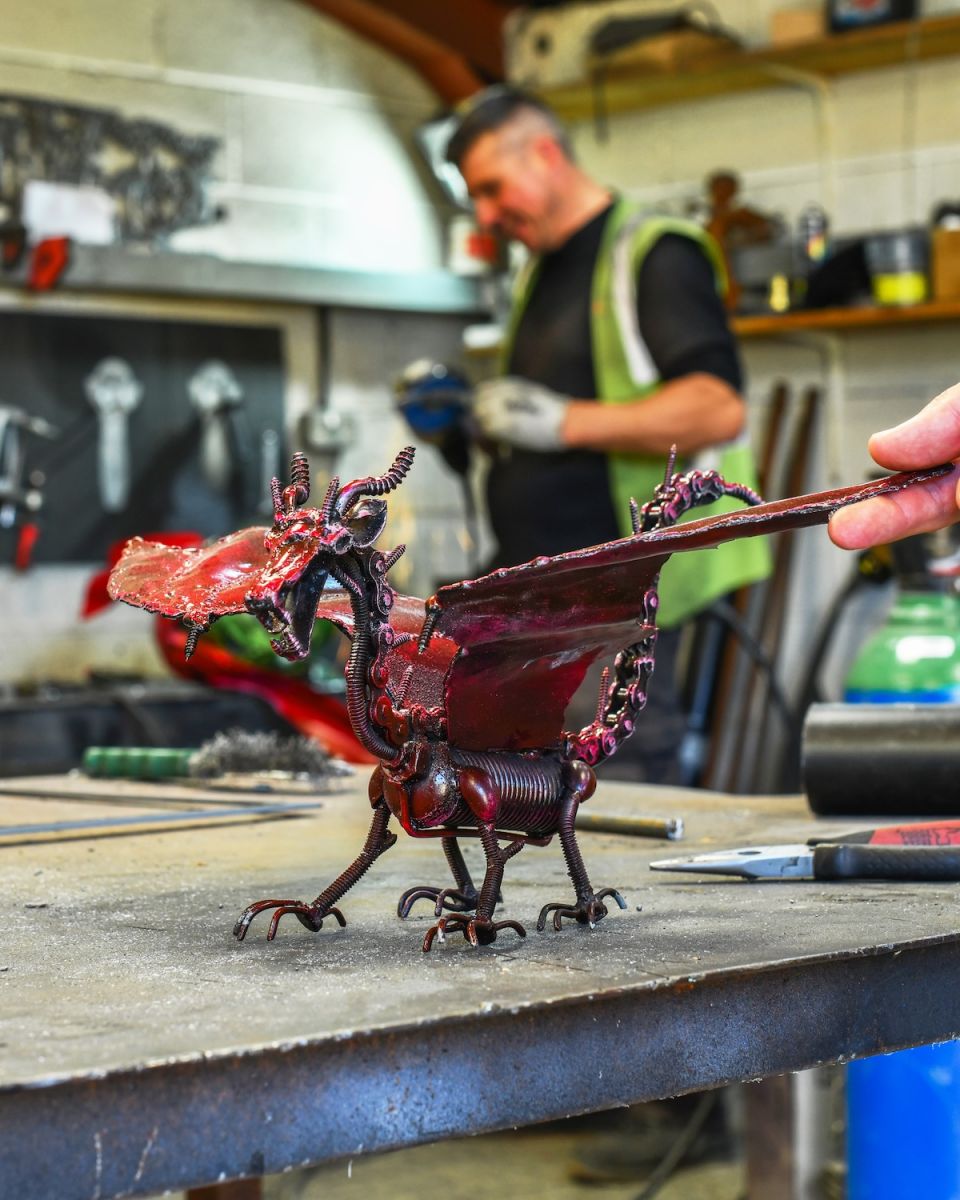Scale image of dragon scrap metal art sculpture