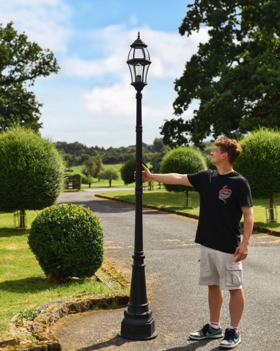 "Atlas" Traditional Black Garden Lamp Post - 2.9m "Atlas" Traditional Black Garden Lamp Post - 2.9m